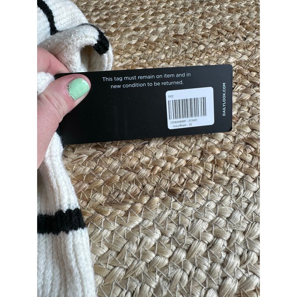 WEEKEND Women's Half Zip Striped Sweater Size 1X In Ivory Black Stripe - Picture 9 of 11